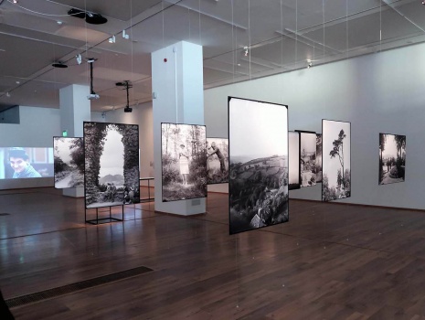 Exhibition of Katharina Roters in MODEM Debrecen - photo printing - mounting